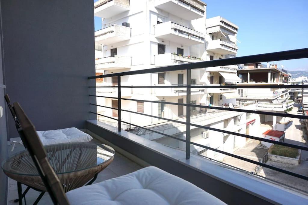 Ferienwohnung Block Of Flats - Modern Flat Ioannina Exterior foto
